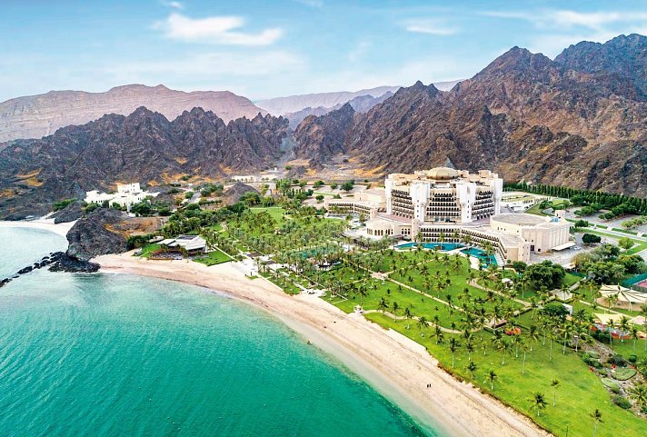 Al Bustan Palace, a Ritz-Carlton Hotel