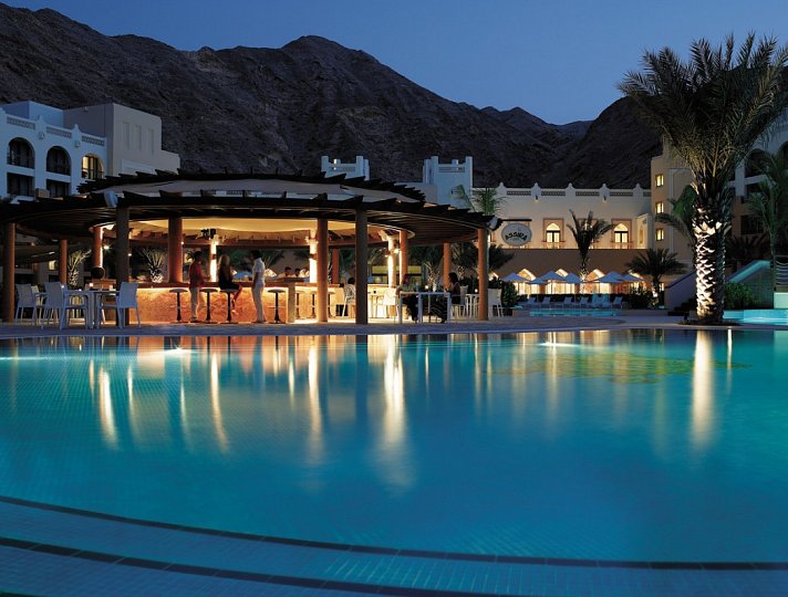DoubleTree by Hilton Muscat Al Waha