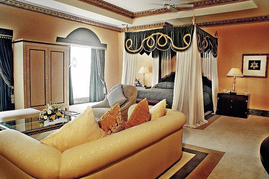 Grand Hyatt Muscat - Crown Suite