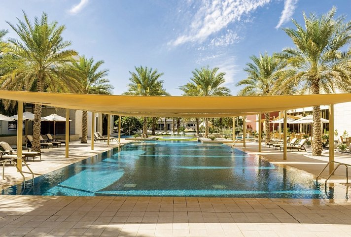 Sheraton Oman Hotel - Pool