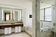 Sheraton Oman Hotel - Executive Suite