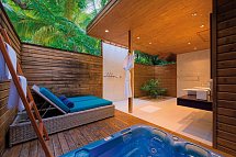 Veligandu Maldives Resort Island - Beispiel Bad Jacuzzi Beach Villa (Zimmercodierungen VB2, VB3 & VB7)