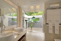 Diamonds Thudufushi - Beispiel Bad Beach Front Villa (Zimmercodierung BB2)