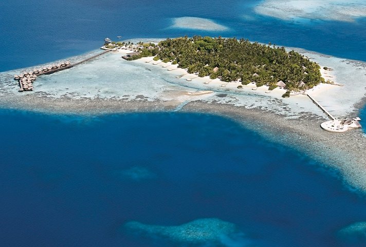 Nika Island Resort & Spa