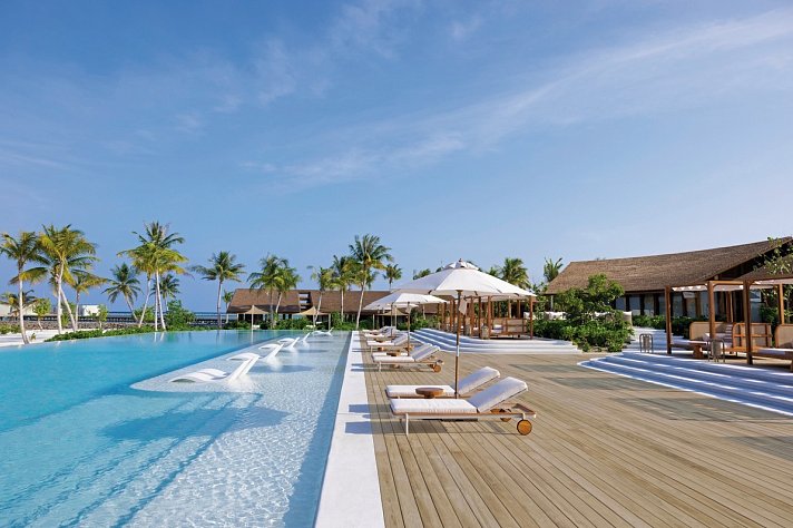 Centara Grand Lagoon Maldives