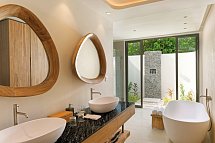 Meyyafushi Maldives - Beispiel Bad Beach Pool Suite (Zimmercodierungen VB2 & VV4)
