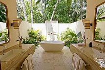 Fiyavalhu Maldives - Beispiel Bad Premium Beach Pool Villa (Zimmercodierung UD2)