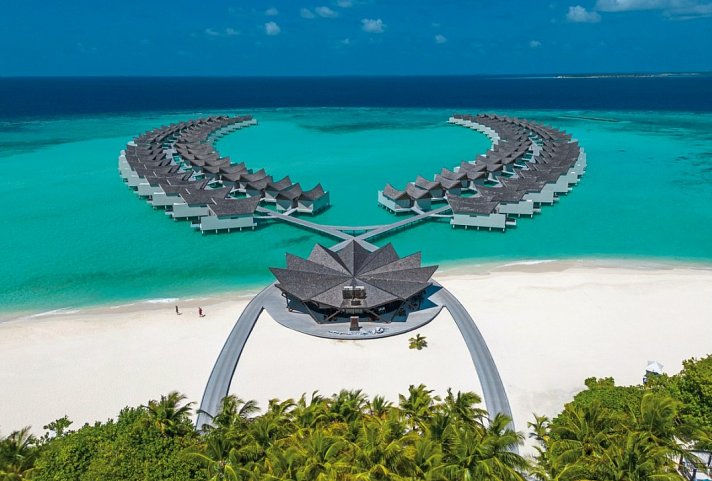 Kuredhivaru Resort and Spa Maldives