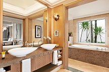 Shangri-La Le Touessrok, Mauritius - Badezimmer Shangri-La Two Bedroom Beach Suite (Zimmercodierung WB3)