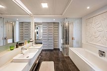 Long Beach Mauritius - Badezimmer Junior Suite (Zimmercodierungen JB1, JBO, JM1, JC1, JB8, JH1, JCO, JO8, JHO, JCD, JI8 & JH4)