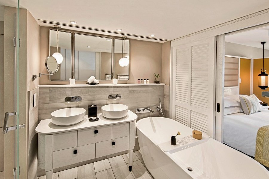 Constance Belle Mare Plage - Badezimmer Prestige Zimmer (Zimmercodierungen UO1, UOO, UO8, UC1, UH1, UCO & UHO)