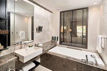 Hilton Mauritius Resort & Spa - Badezimmer Grand Deluxe Room (Zimmercodierungen DD3 & DH3)