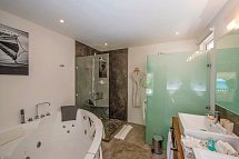 Seapoint Boutique Hotel - Badezimmer Royal Suite (Zimmercodierung WB2)