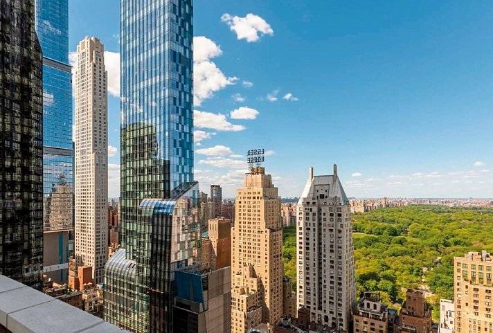 Thompson Central Park