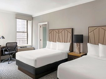 Martinique New York on Broadway, Curio Collection by Hilton - Wohnbeispiel Standard Room, 1 Room - 2 Double Beds (Zimmercodierung UG4)
