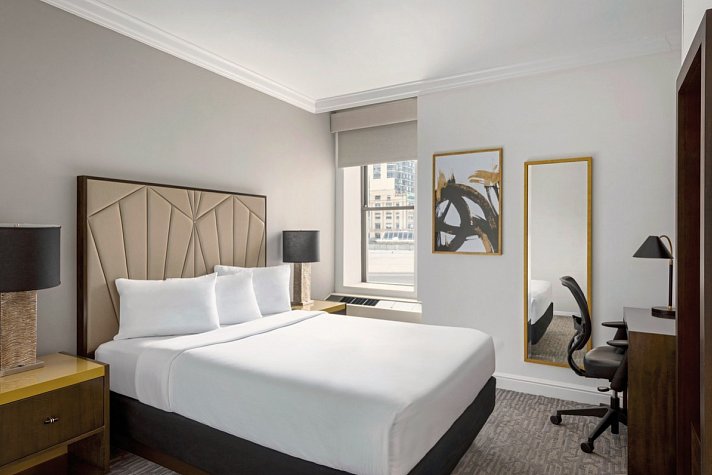 Martinique New York on Broadway, Curio Collection by Hilton