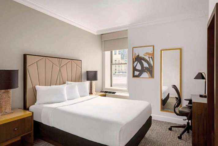 Martinique New York on Broadway, Curio Collection by Hilton