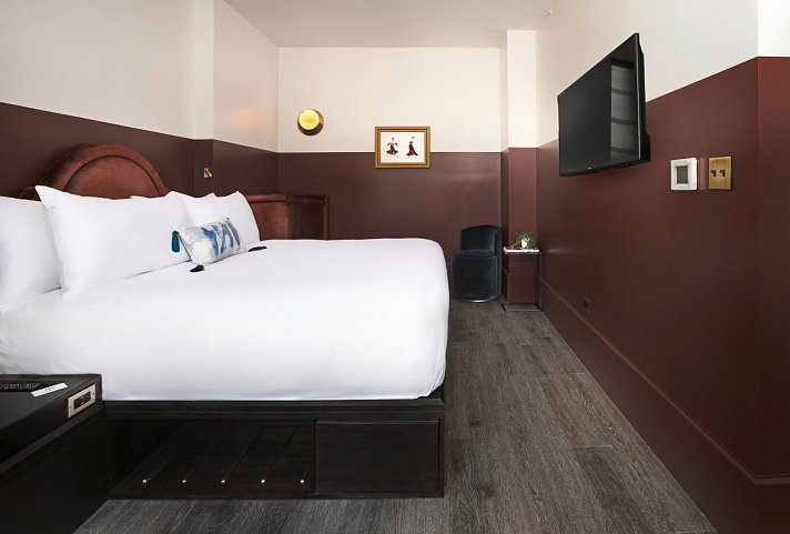 Civilian - Wohnbeispiel Spacious King Room (Zimmercodierung UG2)