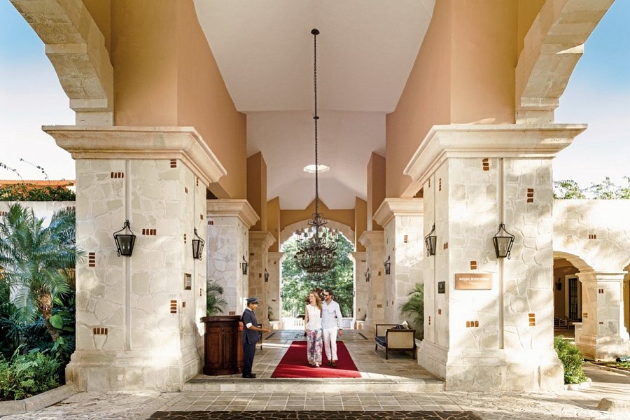 Royal Hideaway Playacar