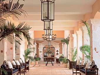 Royal Hideaway Playacar
