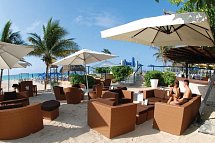 The Reef Playacar