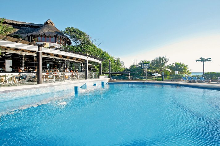 The Reef Playacar