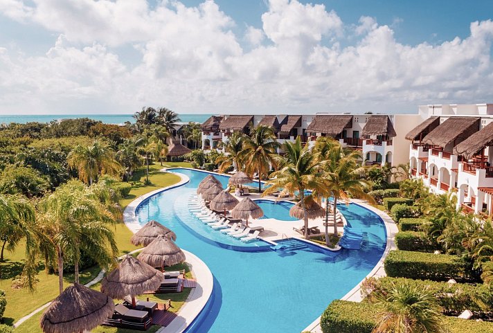 Valentin Imperial Riviera Maya