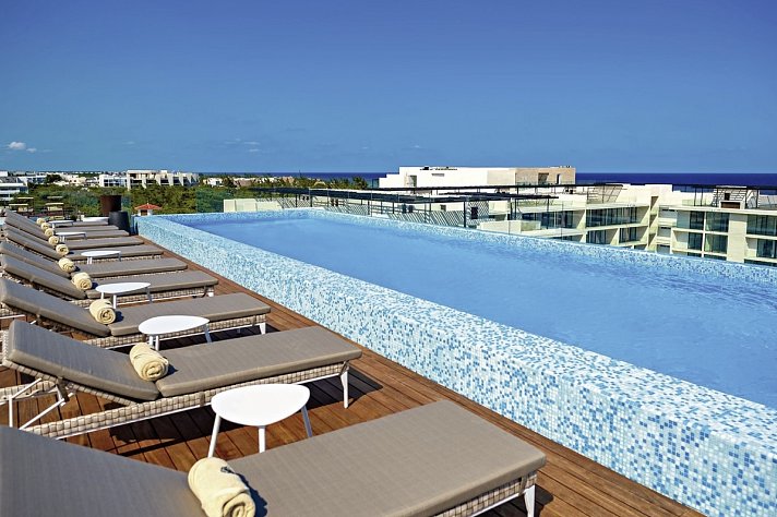 The Reef 28