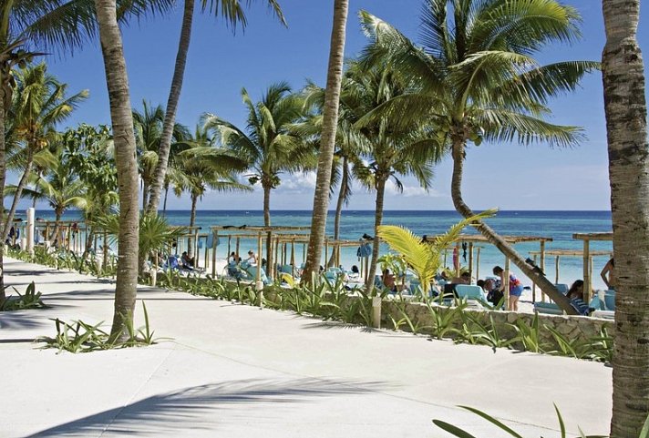 Akumal Bay Beach & Wellness Resort