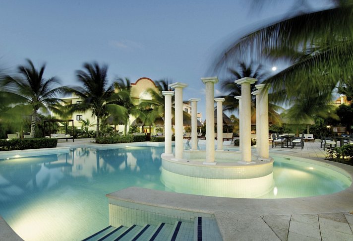 Grand Palladium Kantenah Resort & Spa