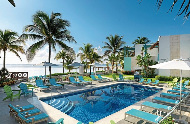 Margaritaville Island Reserve Riviera Cancun by Karisma