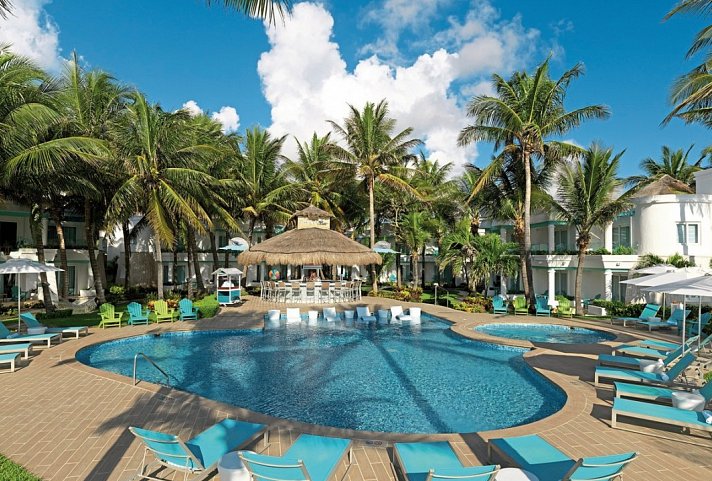 Margaritaville Island Reserve Riviera Cancun by Karisma