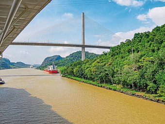 Zauberhaftes Panama - Auf dem Panama-Kanal
