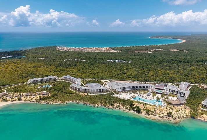 Zemi Miches Curio Collection by Hilton