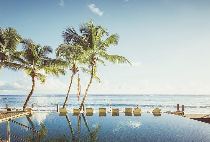 Carana Beach Hotel