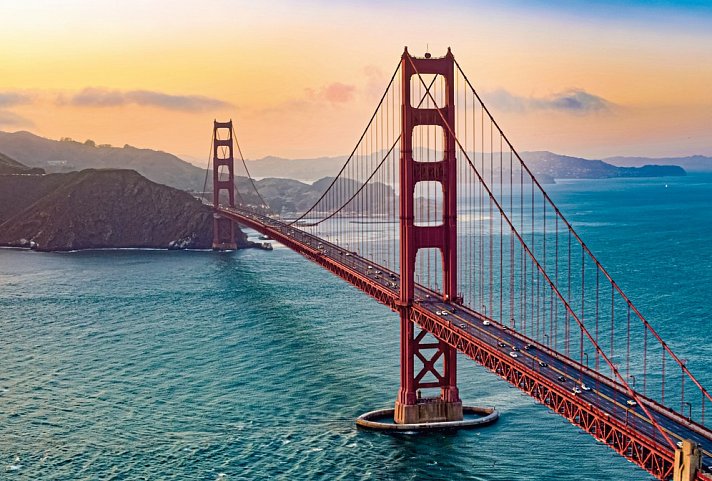 Discover the West - Golden Gate Bridge