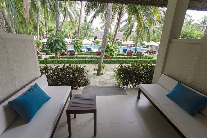 Blue Ocean Resort - Wohnbeispiel Pool View Bungalow (Zimmercodierung BBP)