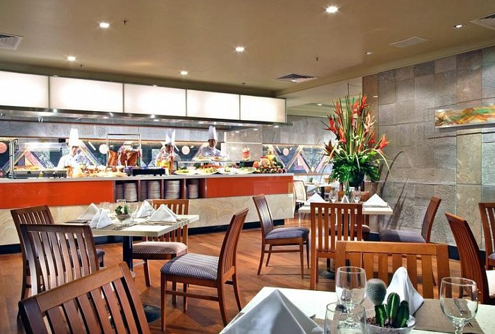 PARKROYAL on Beach Road