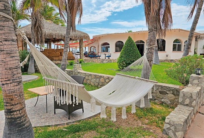 Buena Vista Oceanfront & Hot Springs Resort