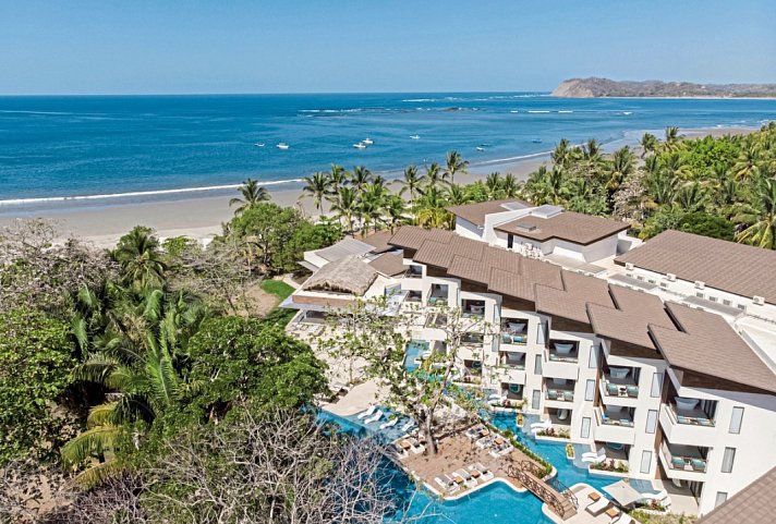 Azura Beach Resort