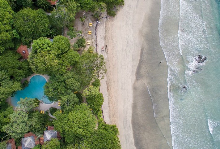 Capitan Suizo Beachfront Boutique Hotel