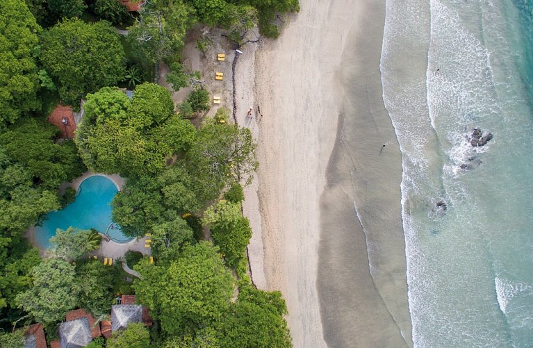 Capitan Suizo Beachfront Boutique Hotel