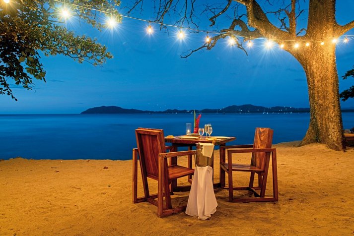 Capitan Suizo Beachfront Boutique Hotel