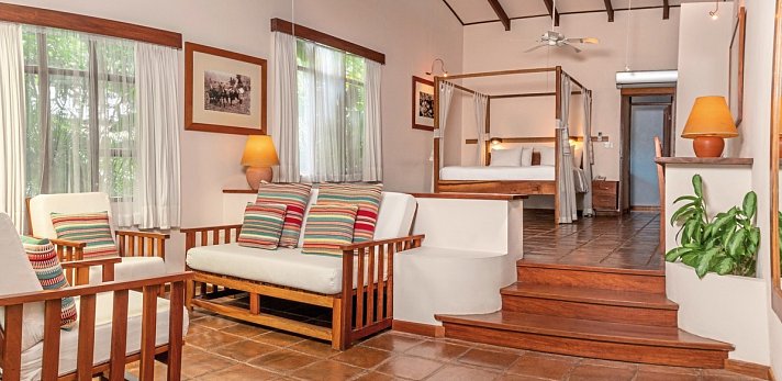 Capitan Suizo Beachfront Boutique Hotel