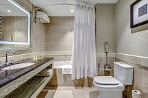 Hilton Salalah Resort - Beispiel Bad