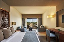 Fanar Hotel & Residences - Wohnbeispiel Family Room (Zimmercodierung FB1)