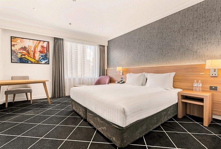 Furama Darling Harbour - Wohnbeispiel Deluxe Room (Zimmercodierungen UD1 & UD2)