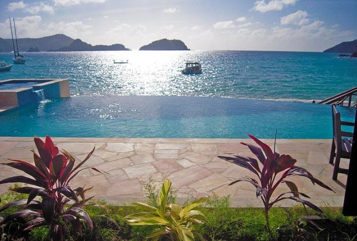 Blue Waters Inn