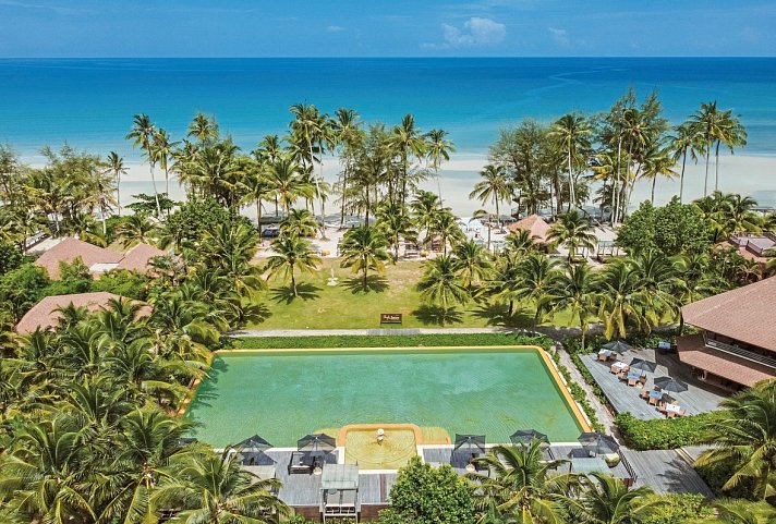 High Season Pool Villa & Spa