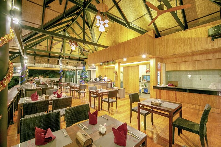 Coral Cliff Beach Resort
